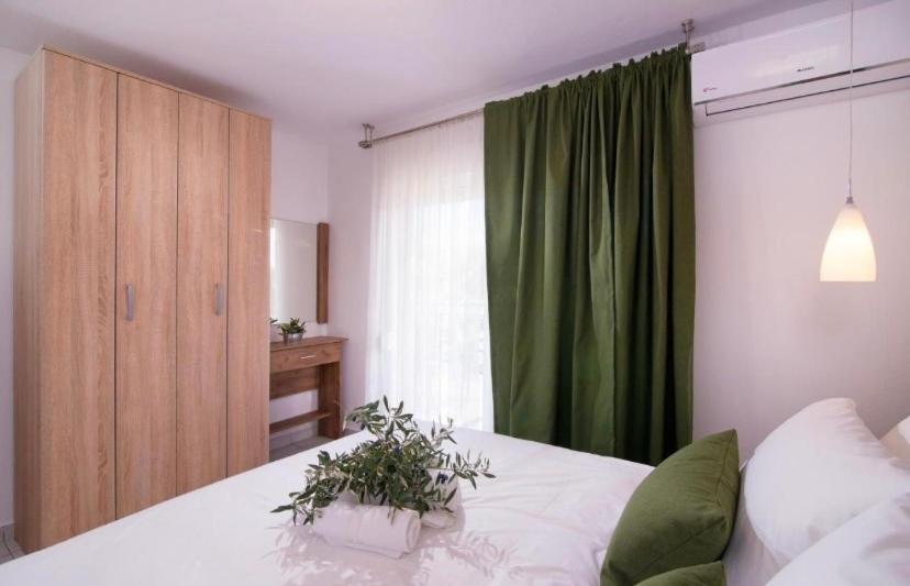 Lena Apartments 3 Potos Ngoại thất bức ảnh